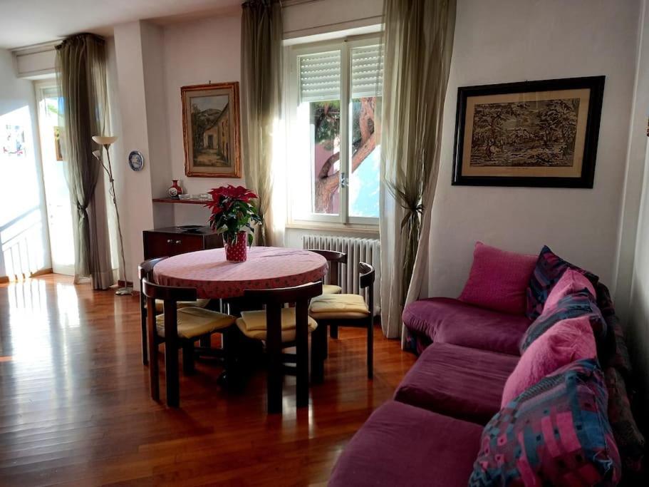 Casa Lola Apartment Ливорно Екстериор снимка